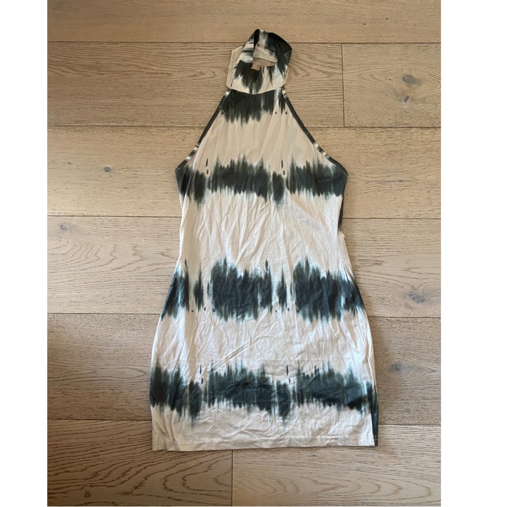 Halter dress size small